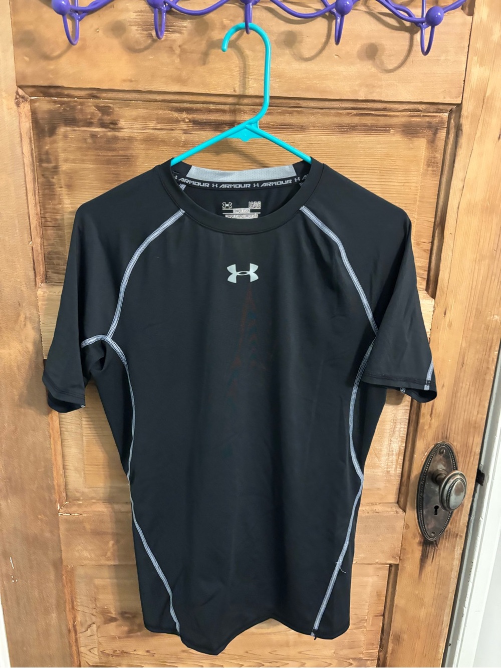 Under Armour Men’s Black Short-Sleeve heat gear